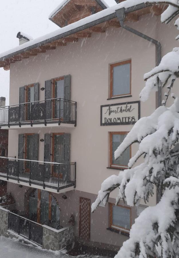 Aparthotel Dolomites Living&Relax Commezzadura Bagian luar foto
