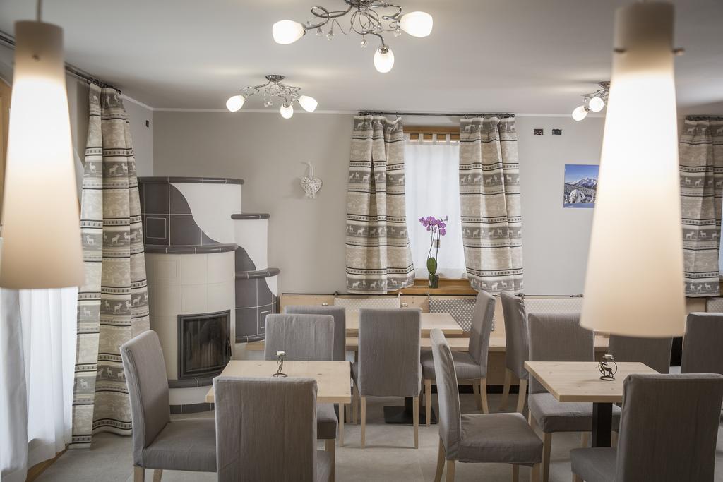Aparthotel Dolomites Living&Relax Commezzadura Bagian luar foto